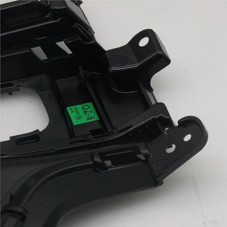 RIGHT FOG LIGHT COVER PLATE For TIGGO 8 602000156AA